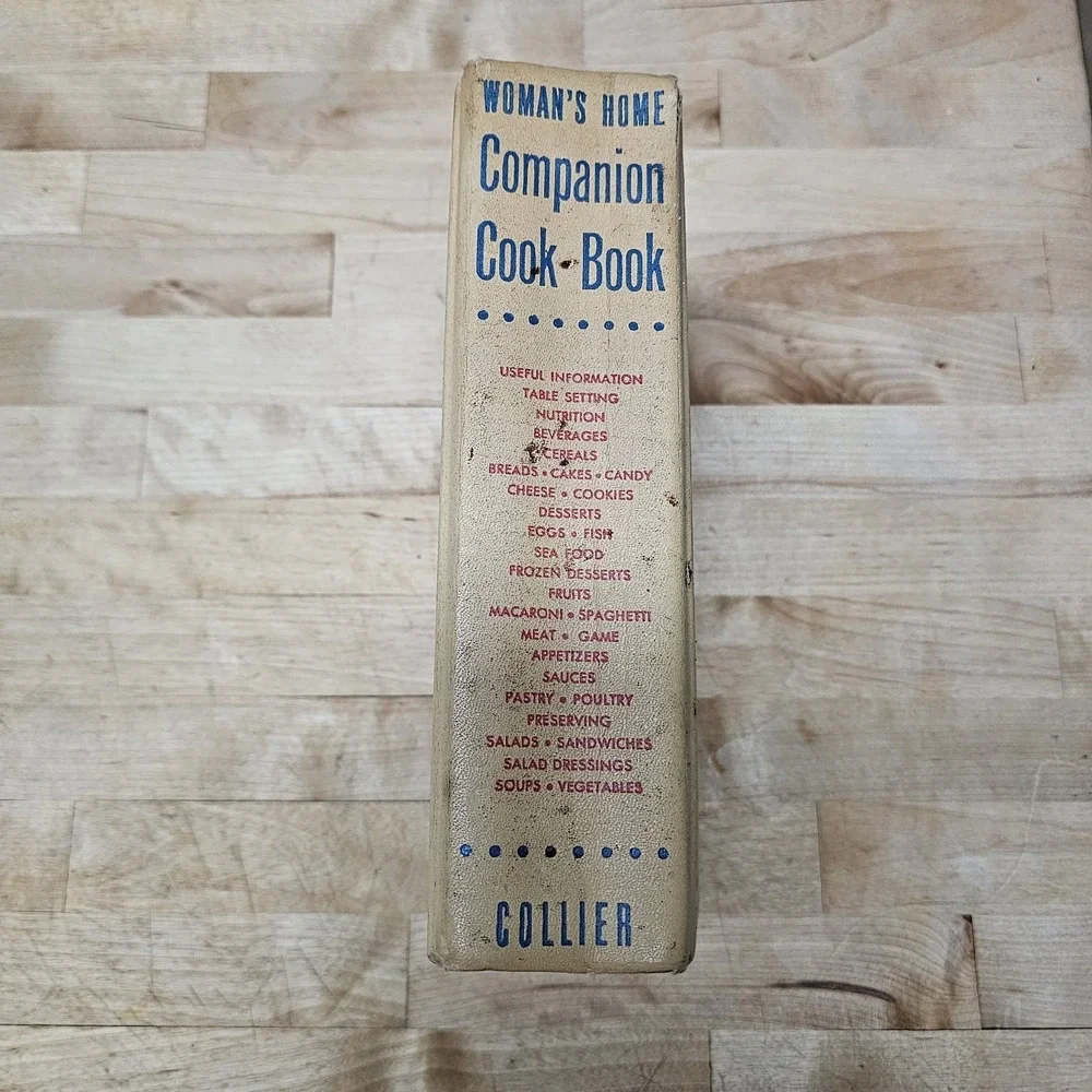 Vtg. Woman's Home Companion Cook Book 1942/1945 llustrated Hardcover